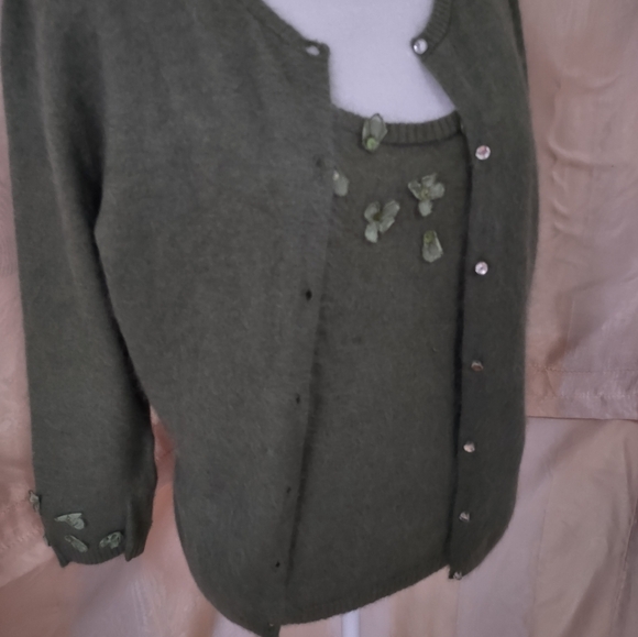Angora/Rabbit Hair Nicole Miller Green sweater Twinset. Size L (fits like M) - Picture 4 of 7